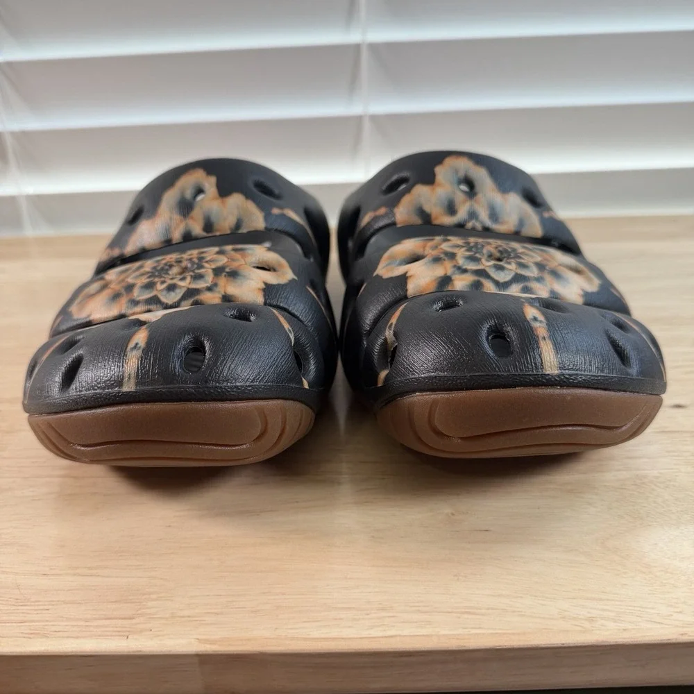 KEEN Yogui Arts Men's size 13 Slide Clog Shoes Sandals Dead Dye Floral Black